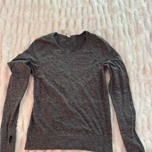 Lululemon Athletica Heathered Gray Top